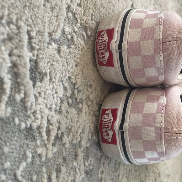Baby pink checked vans! - Picture 3 of 5
